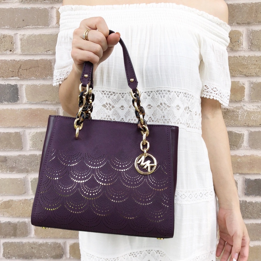 Gaby’s Bags👜- NWT Michael Kors Satchel💕 - Picture 3 of 7